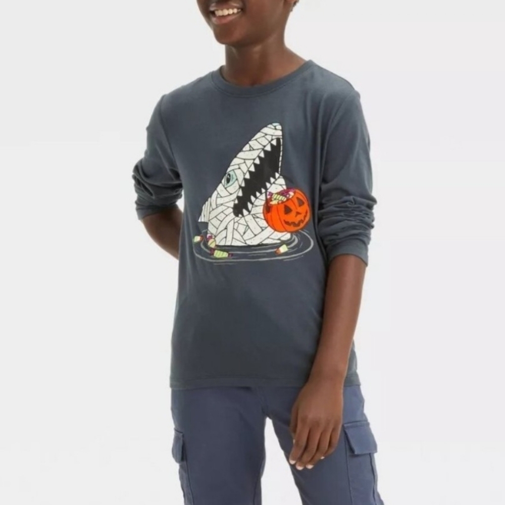 NWT Cat & Jack Halloween Trick-or-Treat Shark Boy's Grey Long Sleeve Tee New